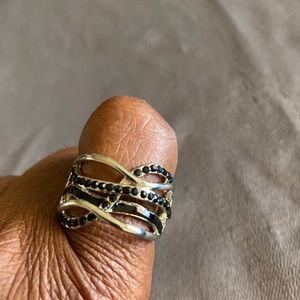 Black and silver stretchy band ring